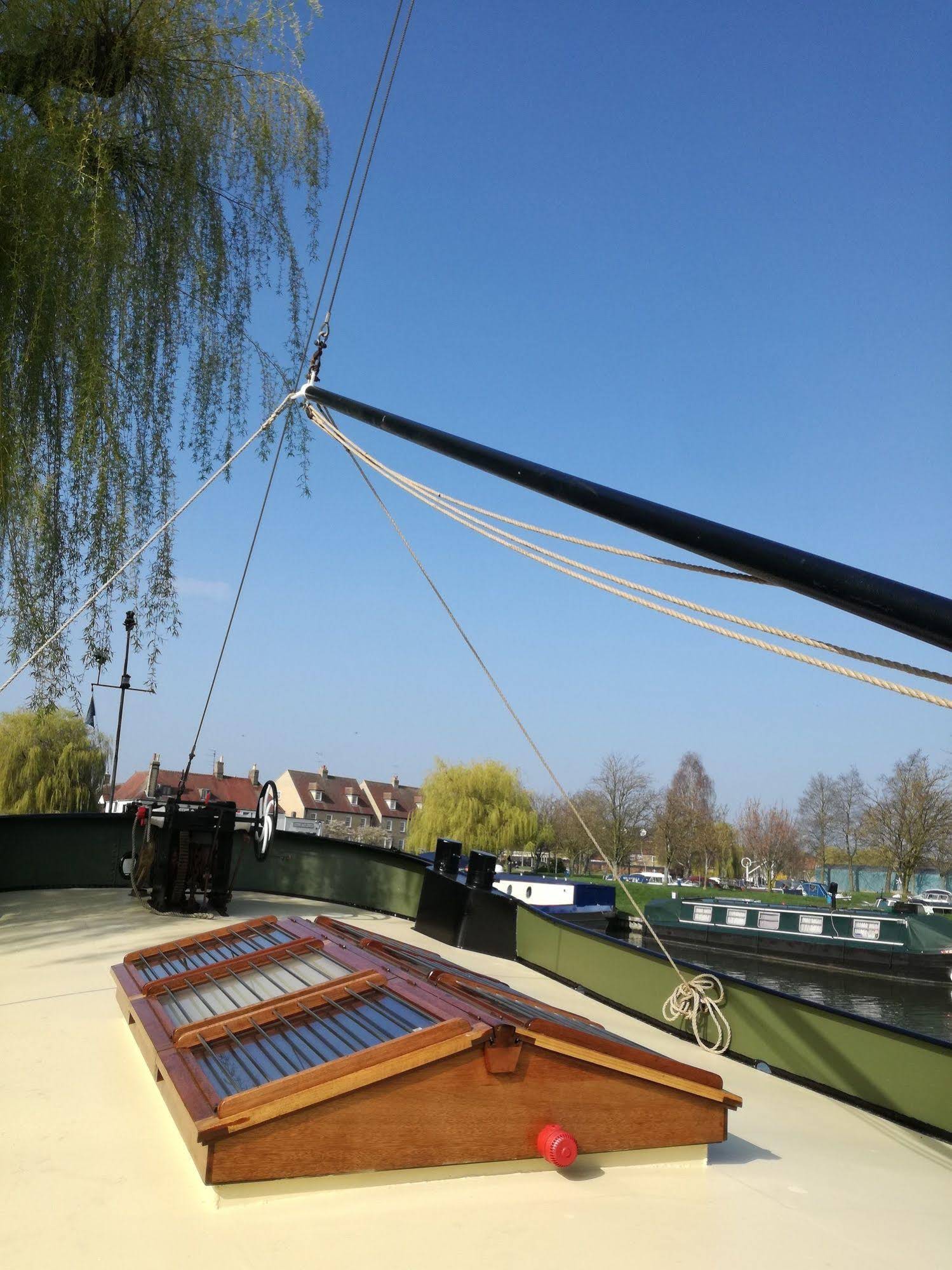 Hotel Barge Waternimf