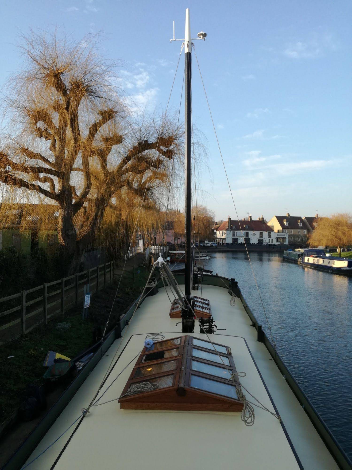 Hotel Barge Waternimf