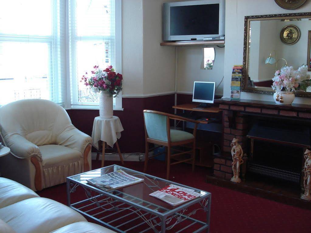 Cedar Lodge Hotel