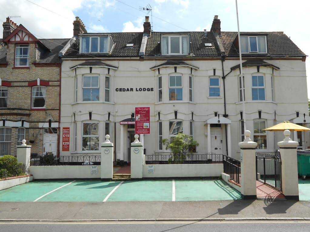 Cedar Lodge Hotel