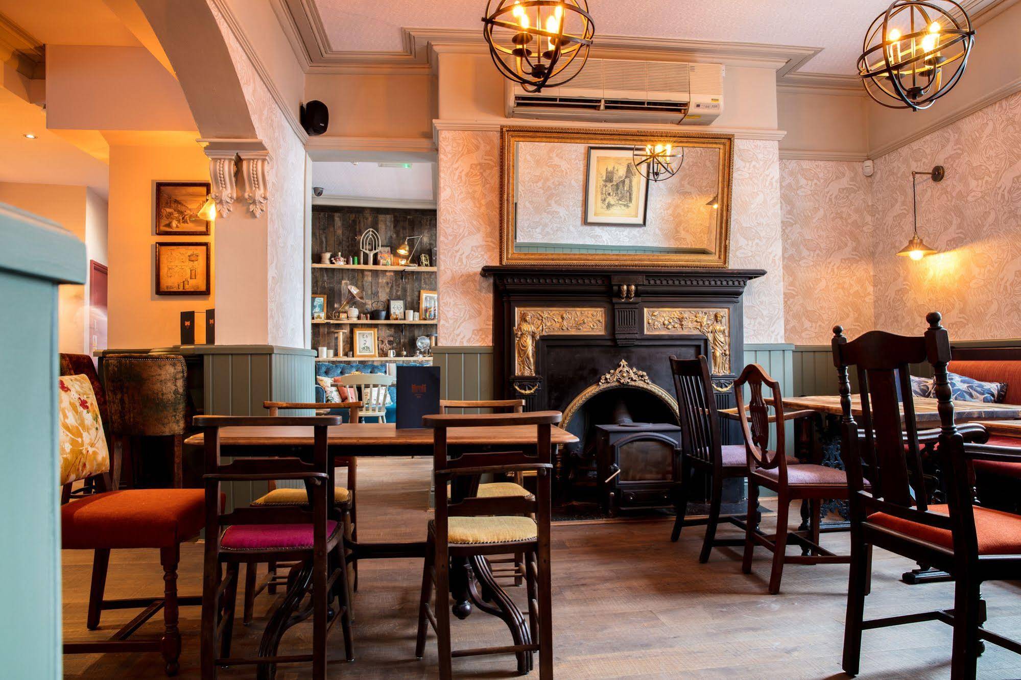 The City Gate Hotel