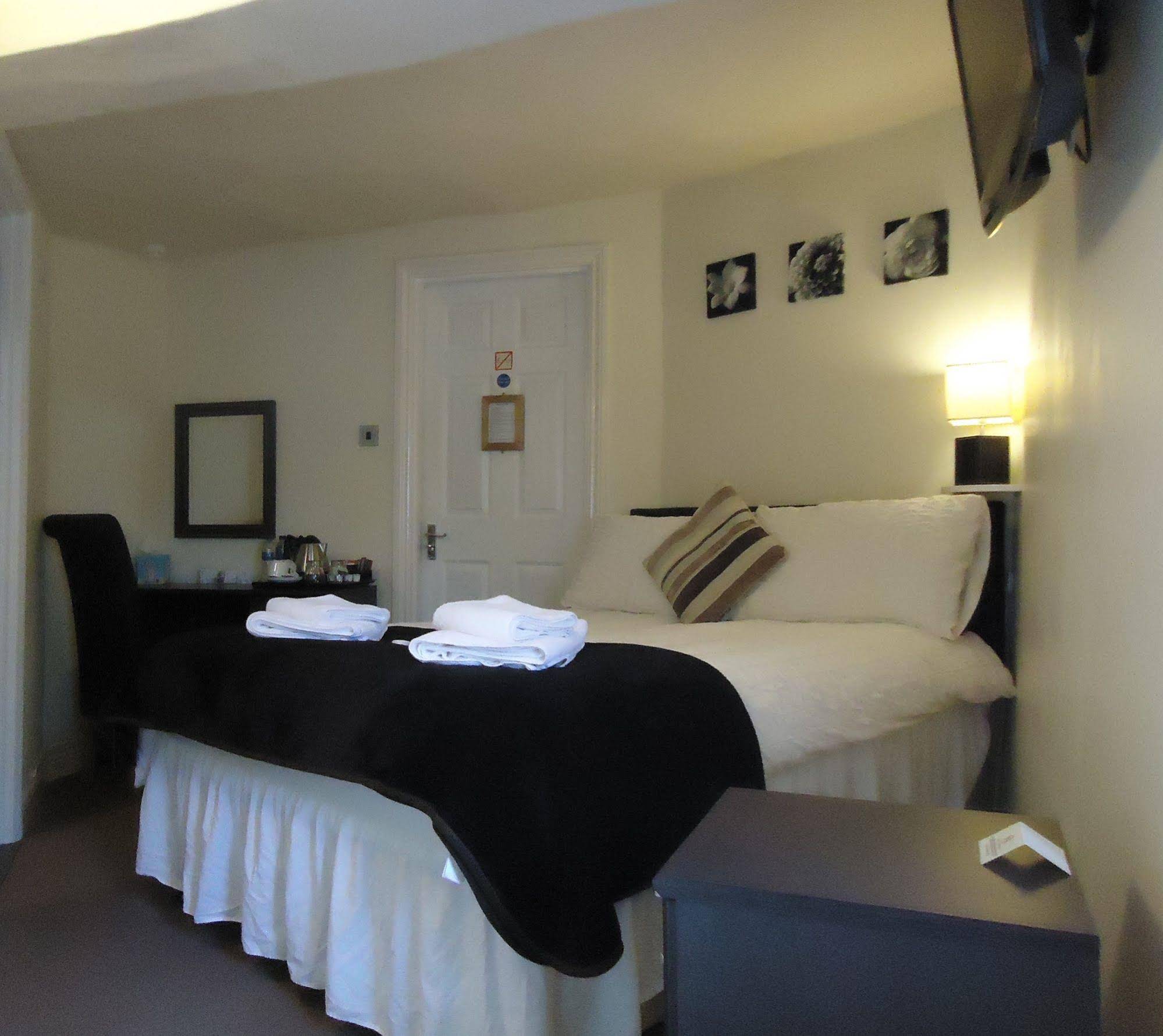The Silverton Inn - B&B