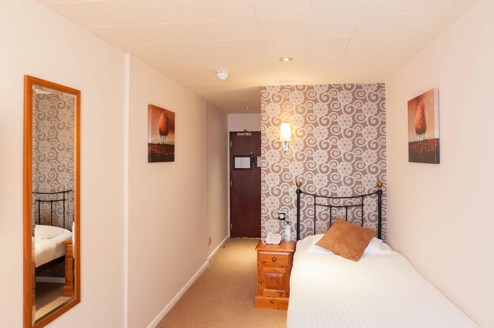 White Hart Hotel by Marstons Inns