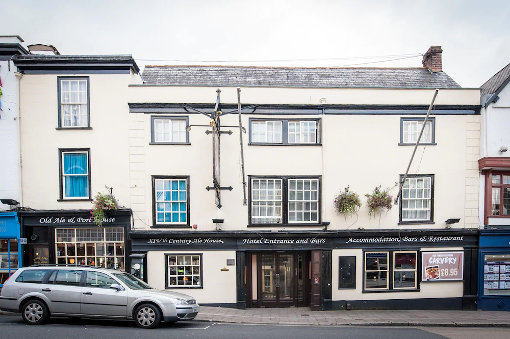 White Hart Hotel by Marstons Inns