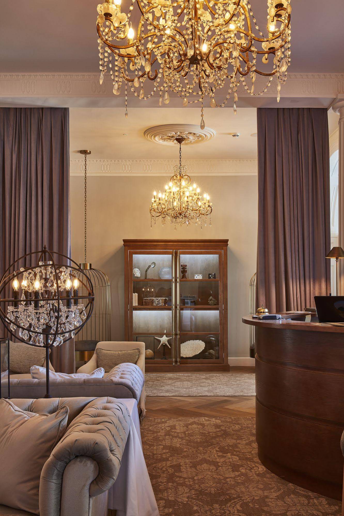 Lympstone Manor