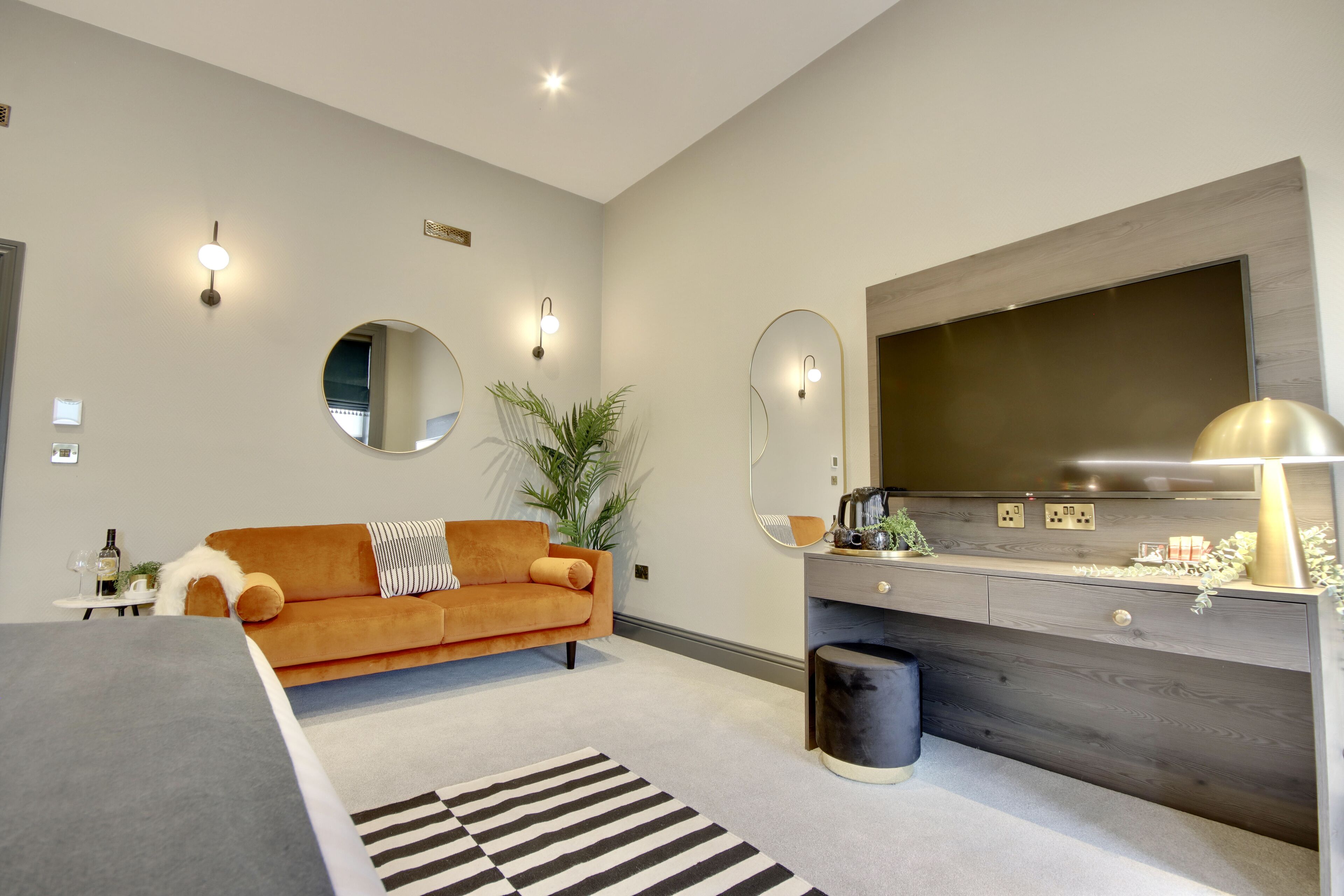 Orange Grove Hotel Gardens