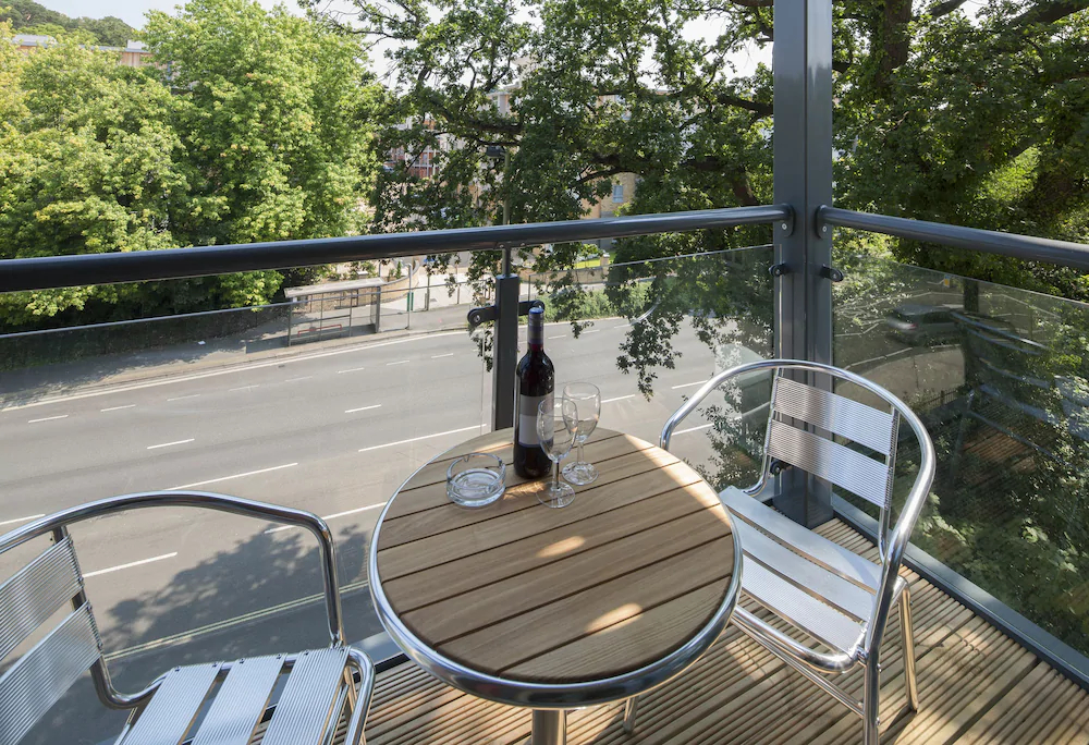 Equinox Place - Serviced Apartments