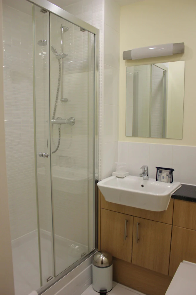 Equinox Place - Serviced Apartments