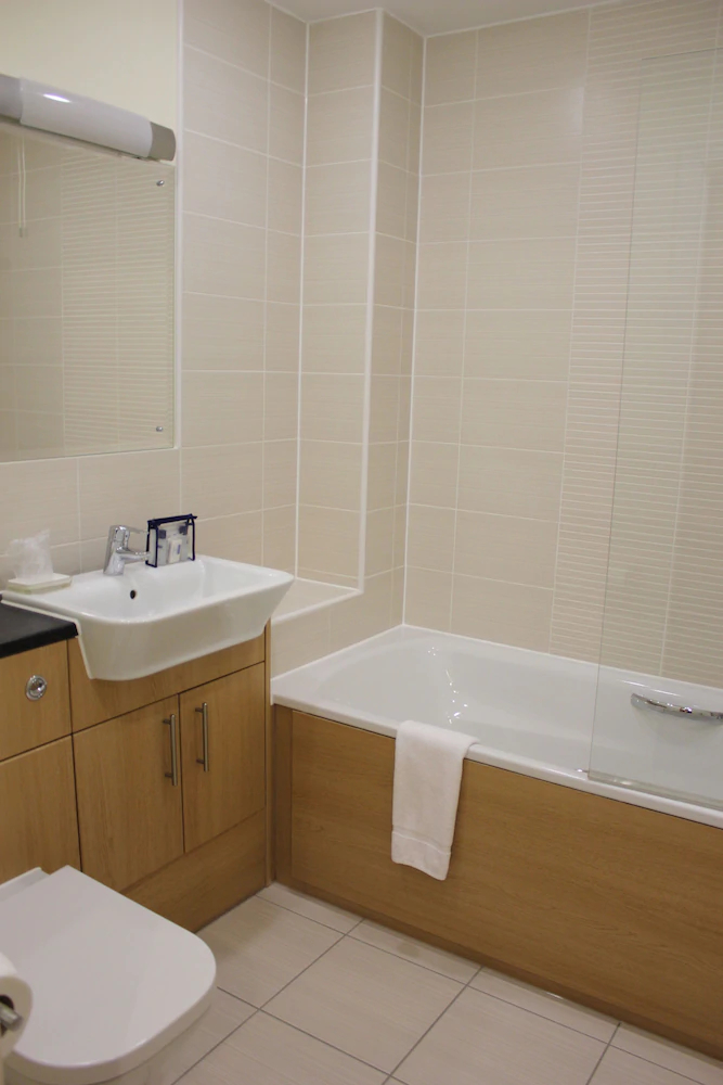 Equinox Place - Serviced Apartments