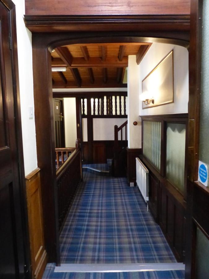 Farnham House