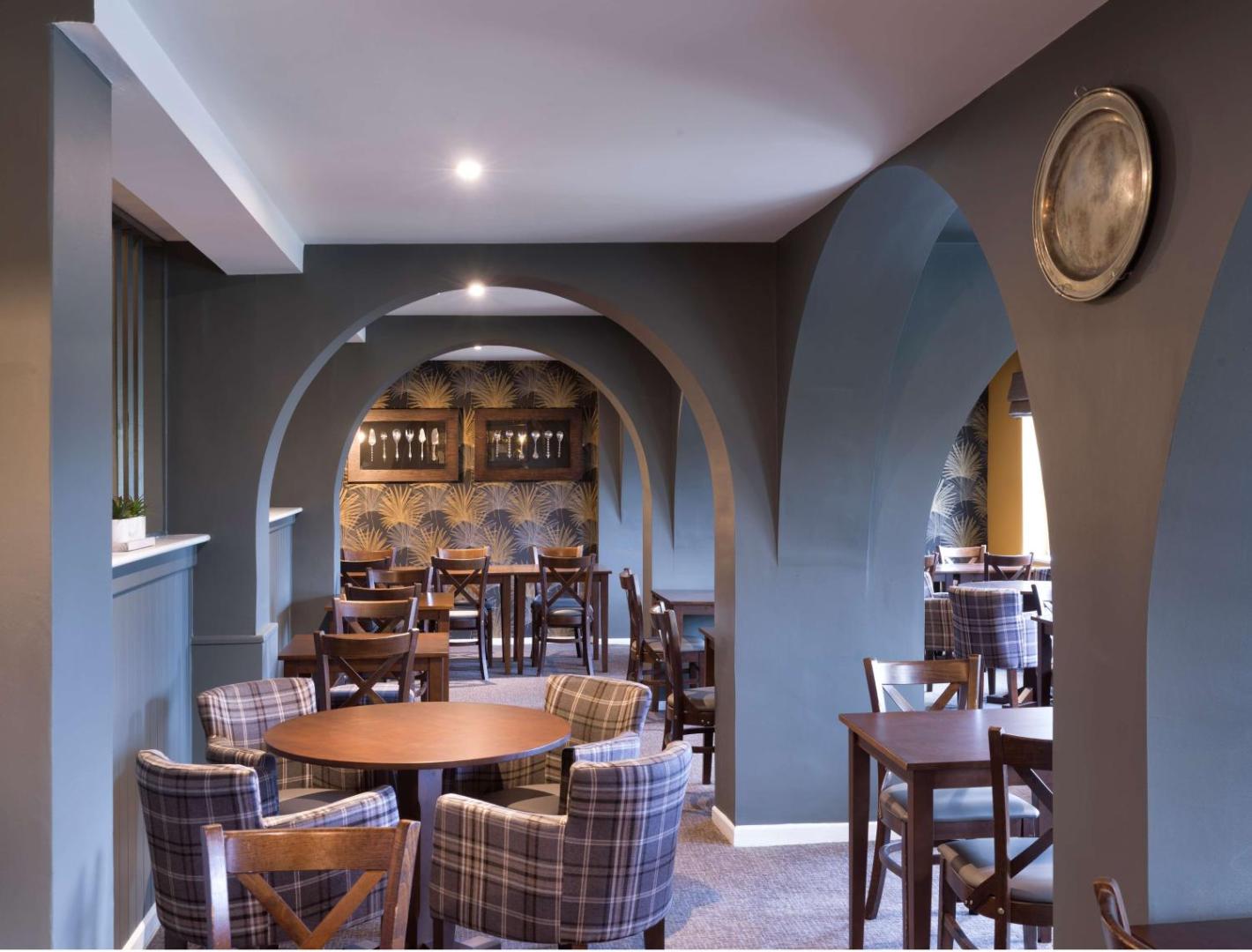The Bridge House Hotel