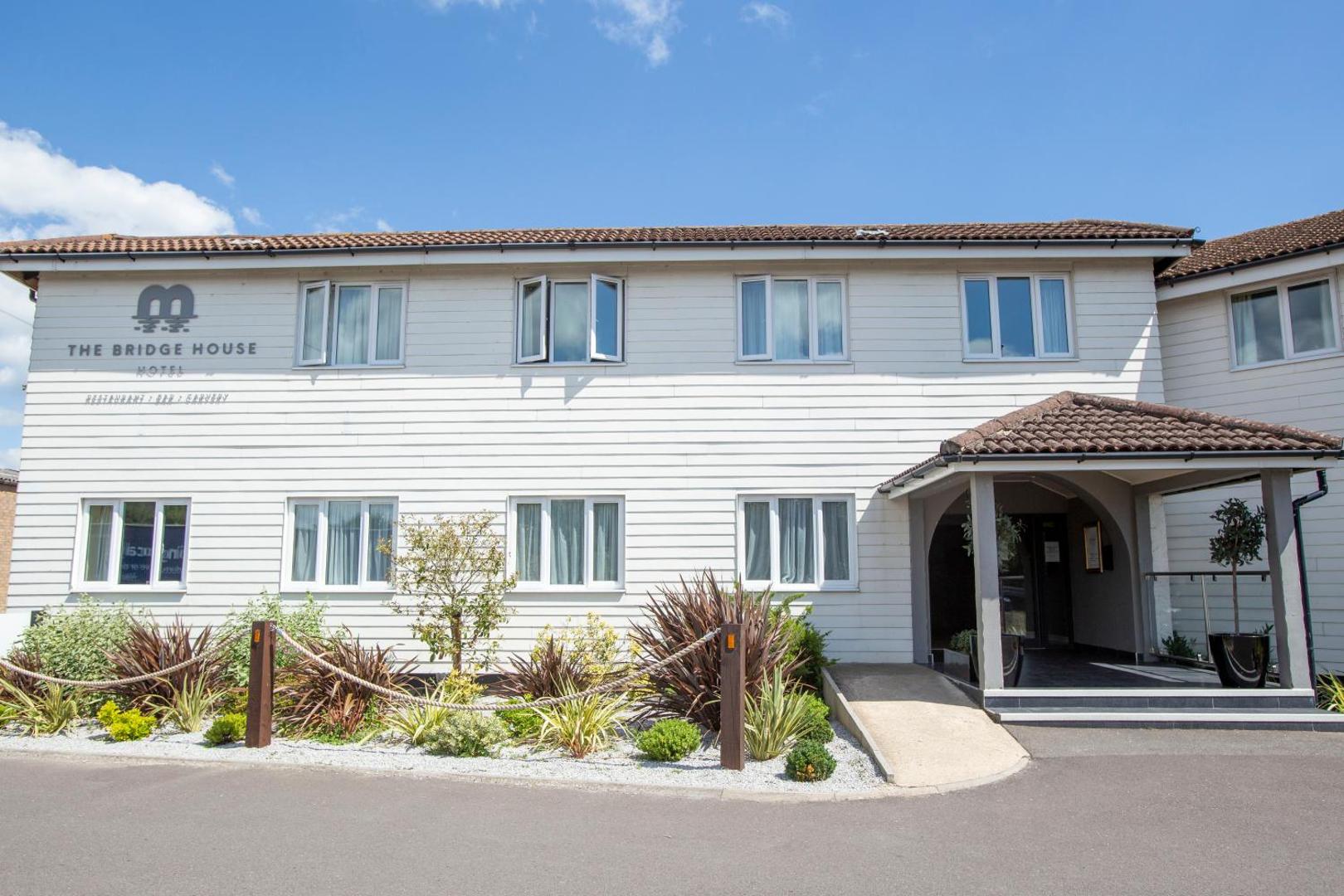 The Bridge House Hotel