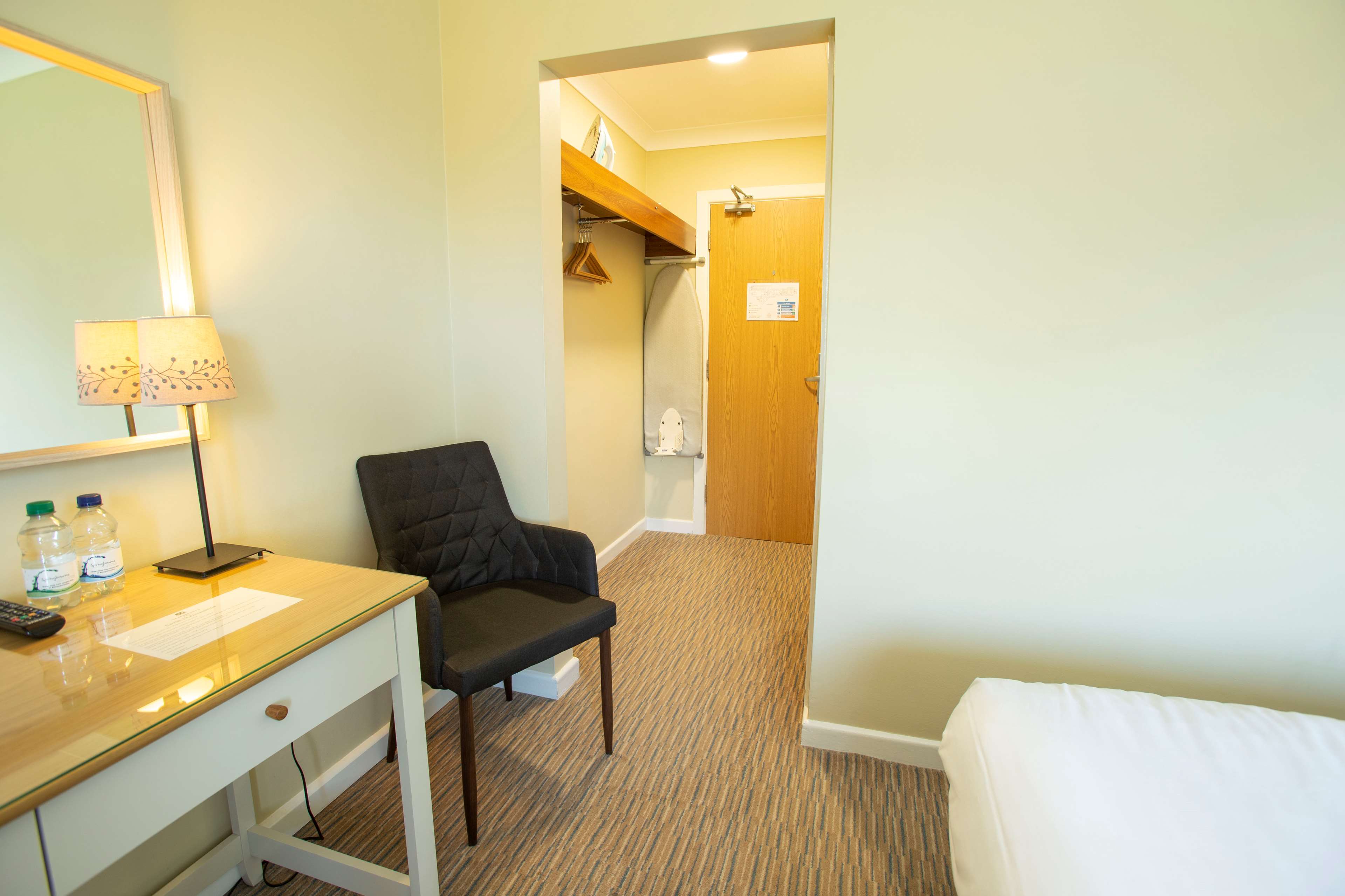 The Bridge House Hotel