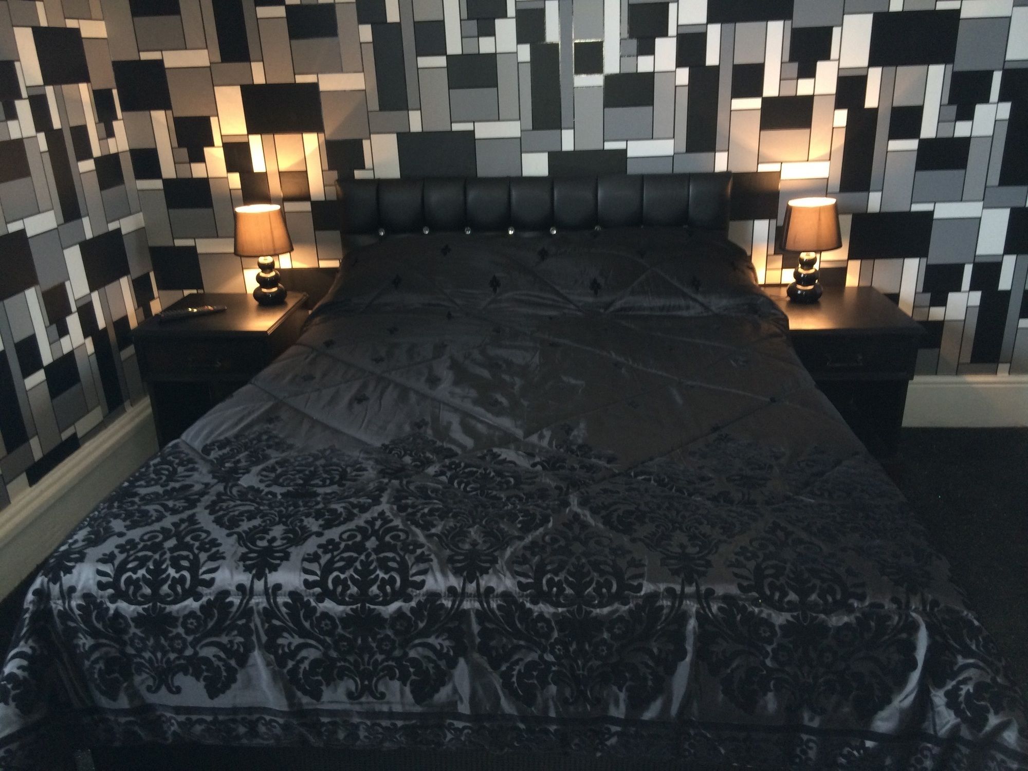 The Carlton Hotel