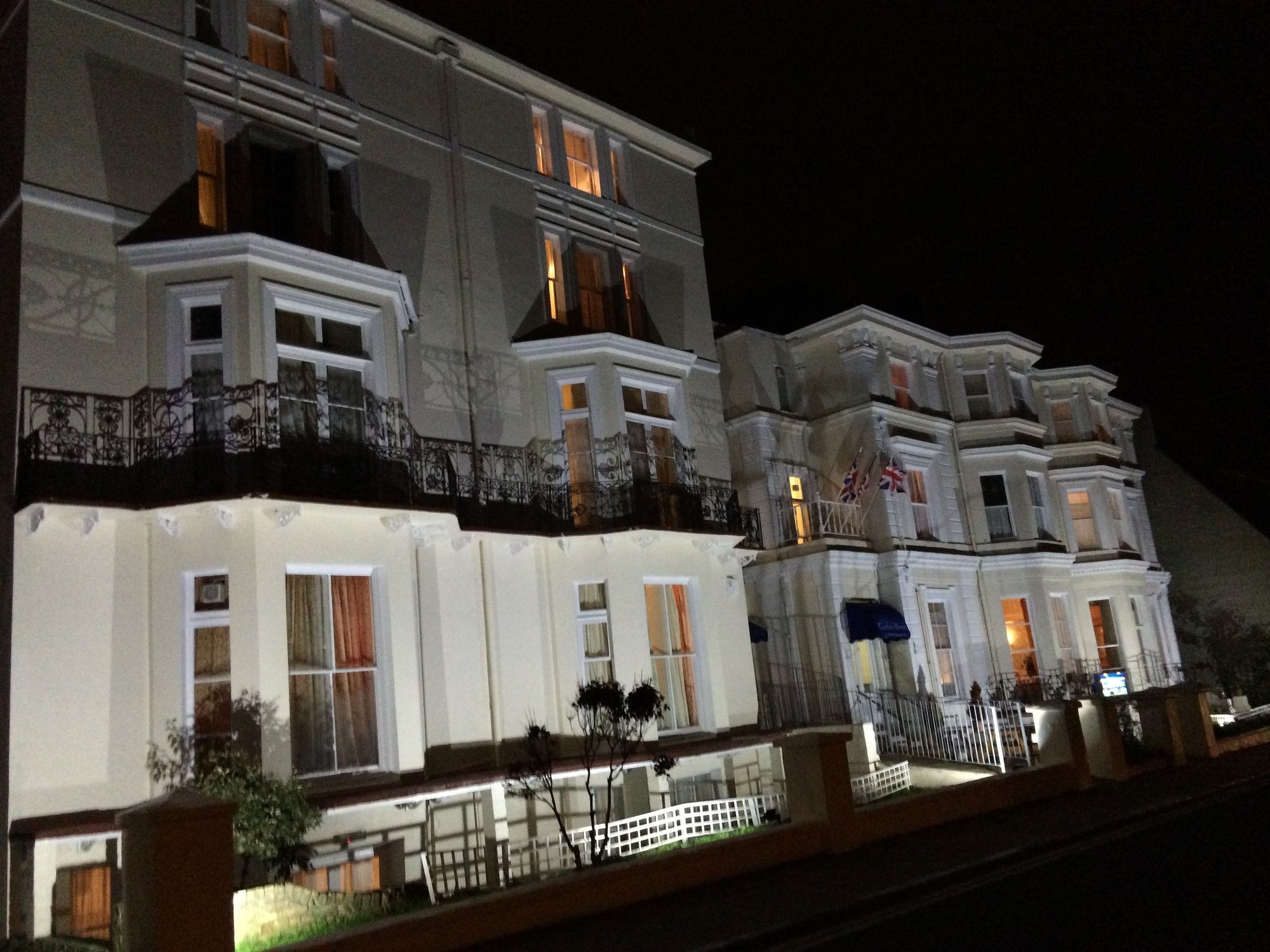 The Carlton Hotel