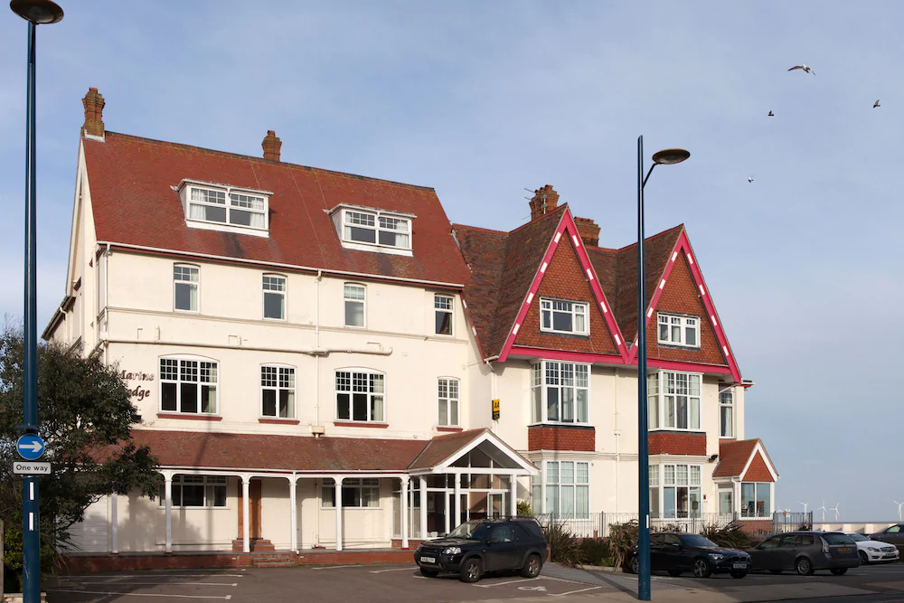 Marine Lodge