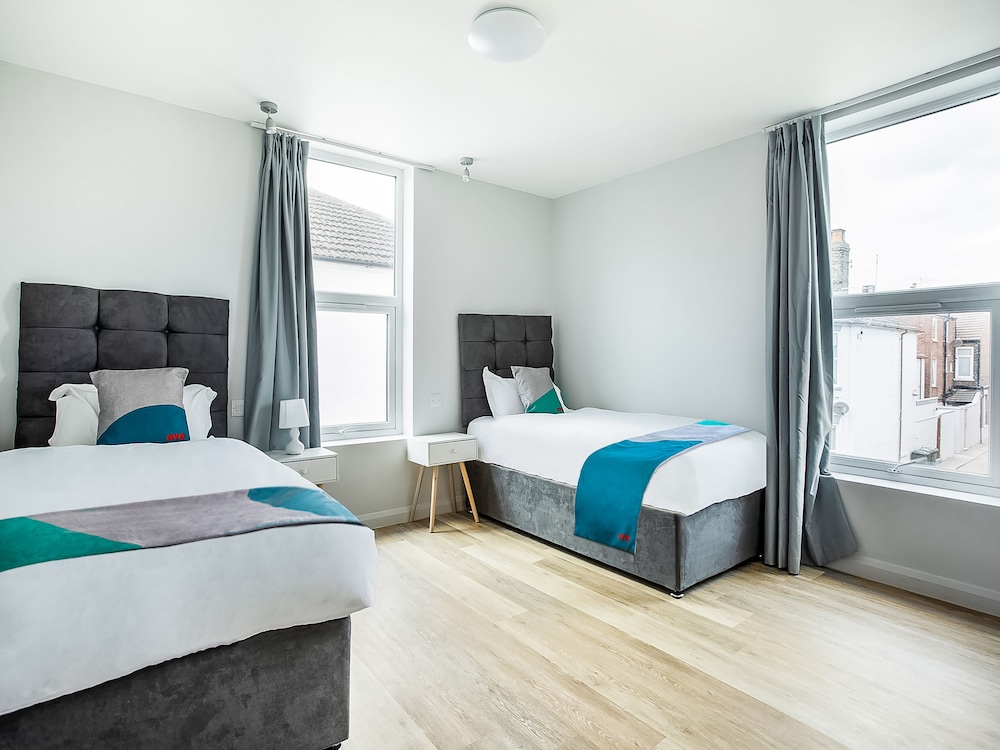 Studiotel by OYO Rooms