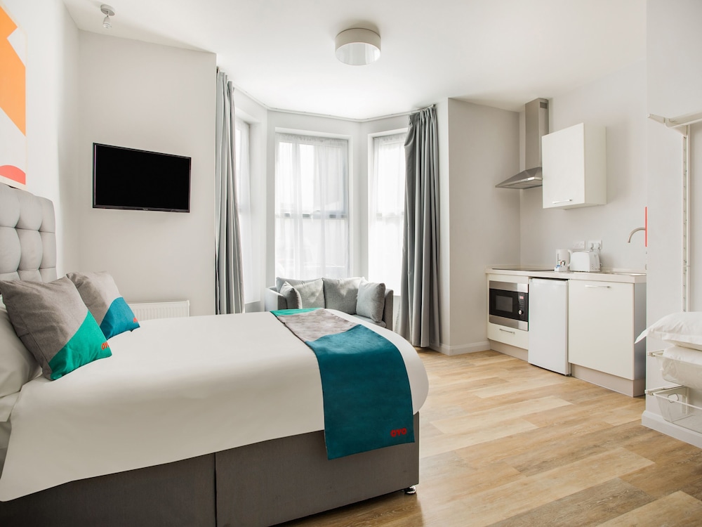 Studiotel by OYO Rooms