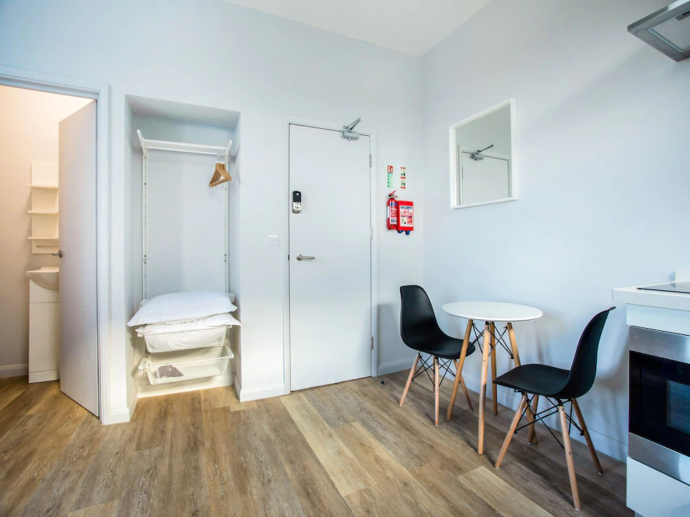 Studiotel by OYO Rooms