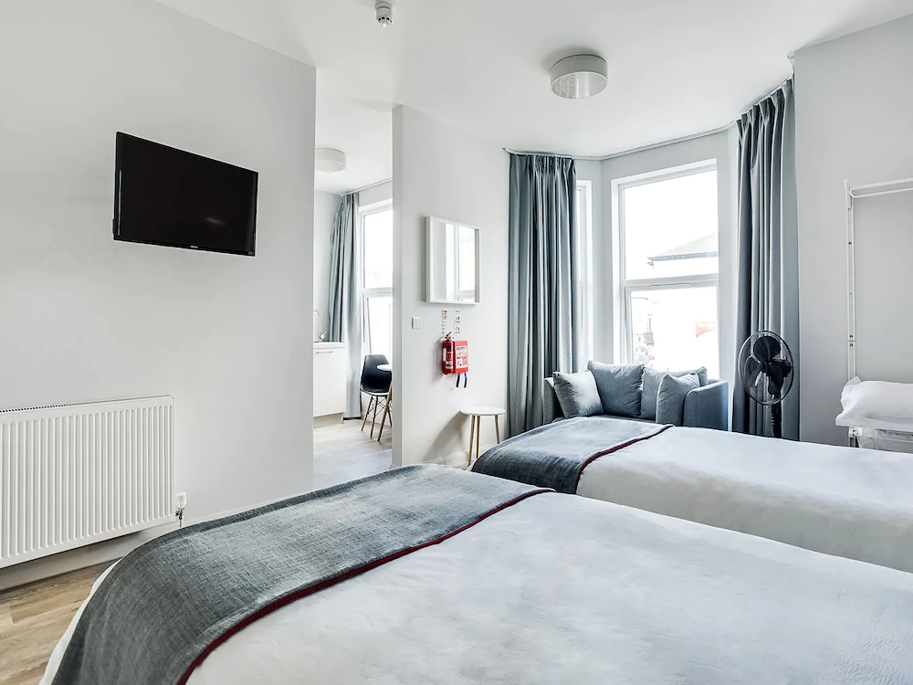 Studiotel by OYO Rooms