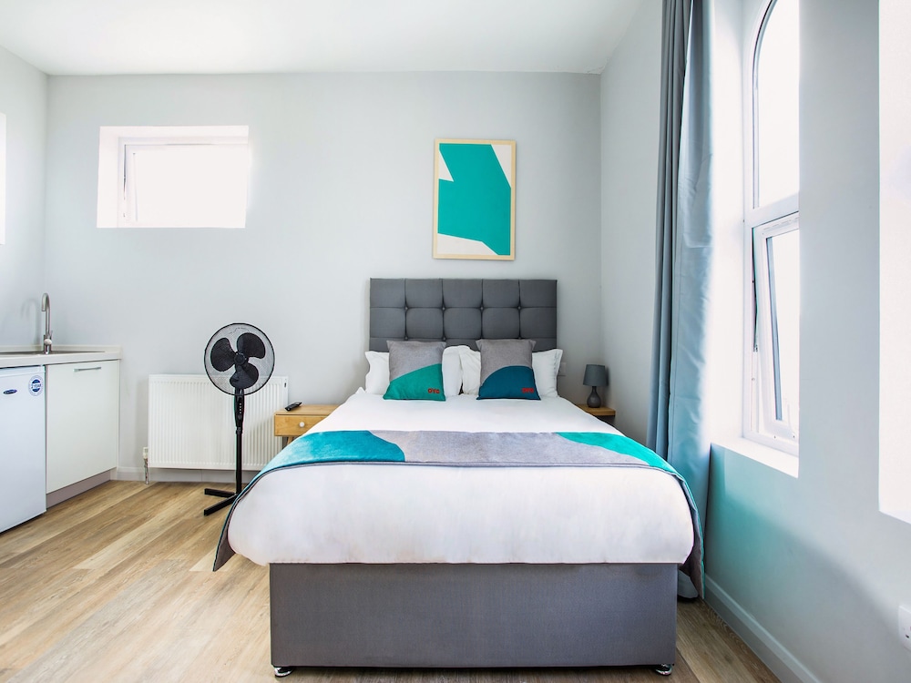 Studiotel by OYO Rooms