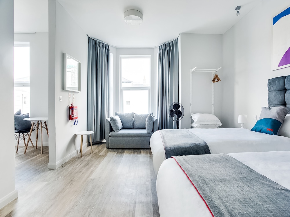 Studiotel by OYO Rooms