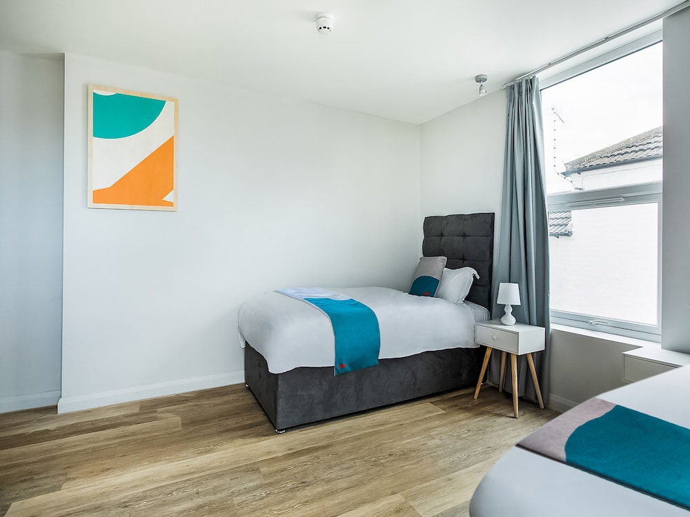 Studiotel by OYO Rooms
