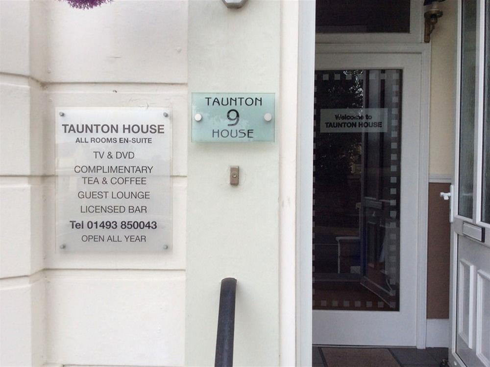 Taunton Guest House