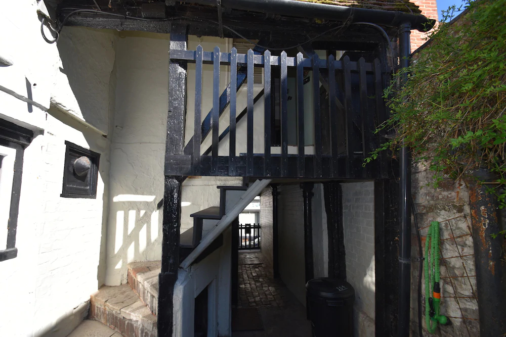 Old Town Bolthole