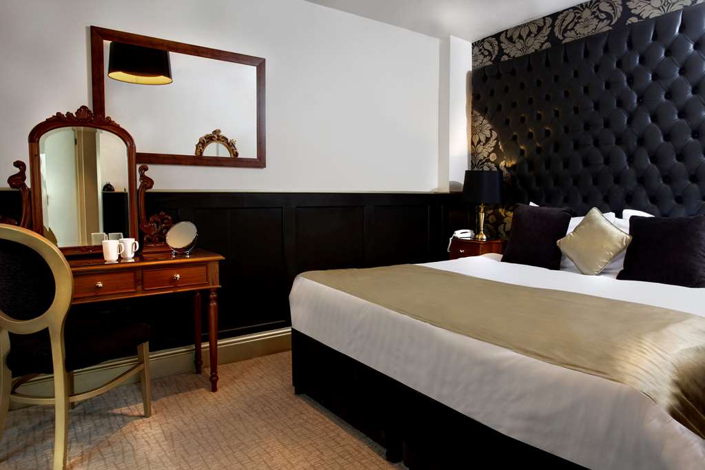 Henley Hotel