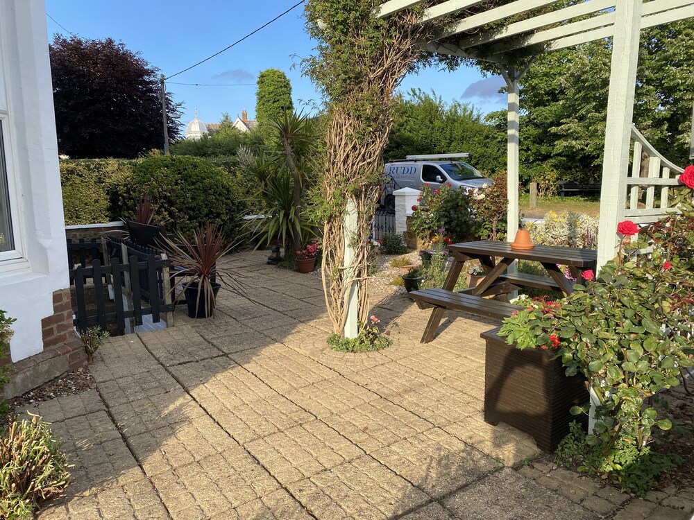 Ellinbrook Guest House