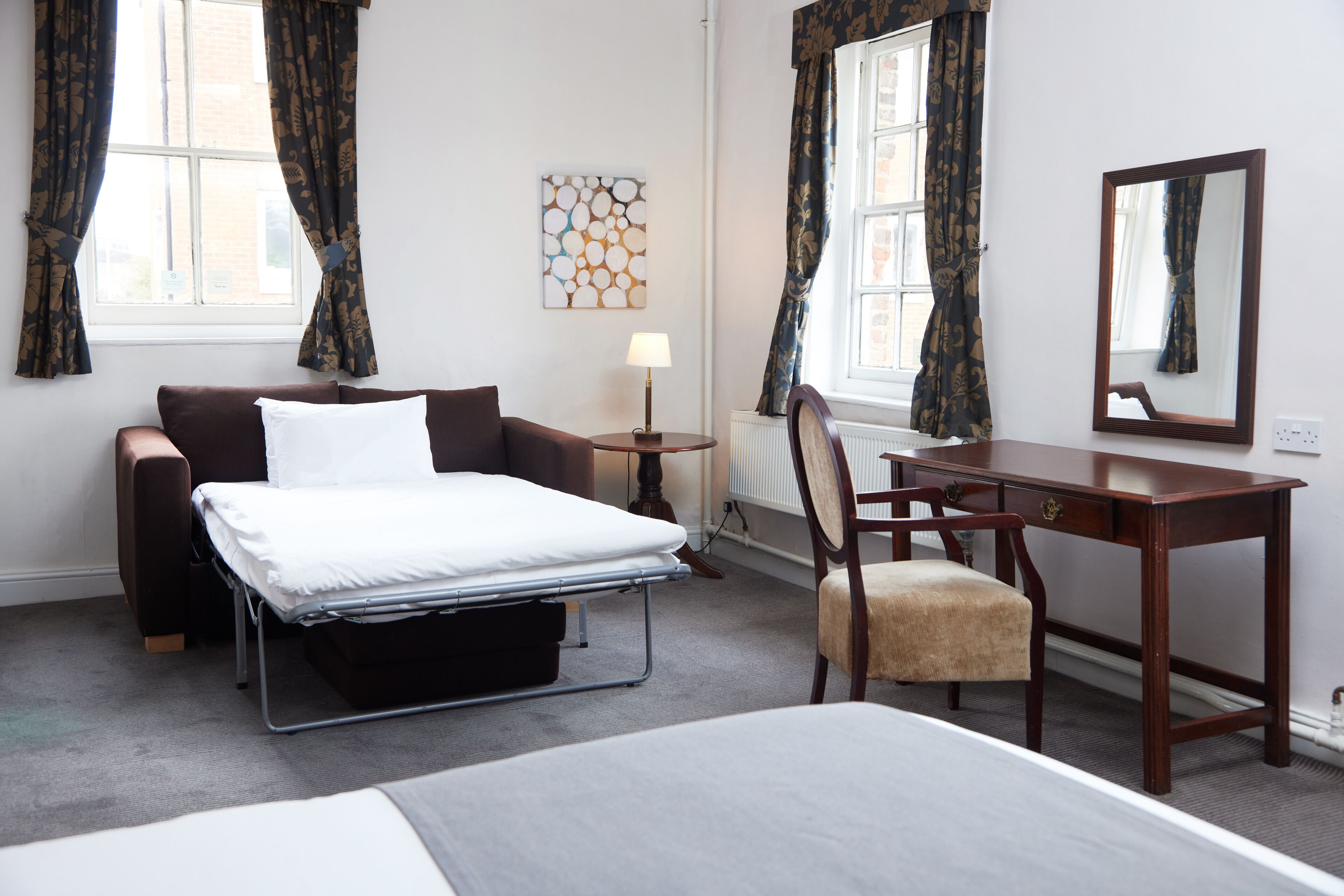 George Hotel