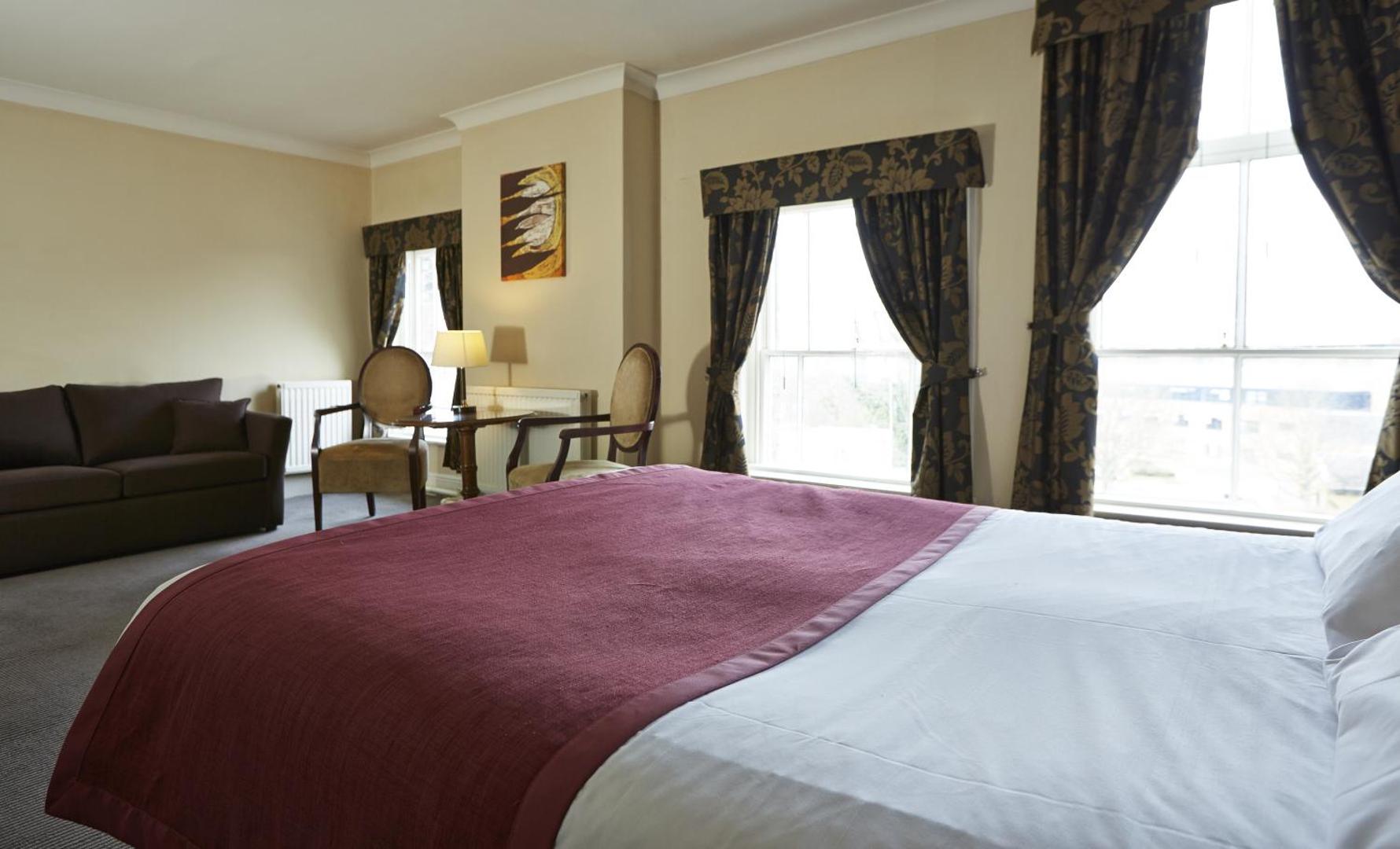 George Hotel