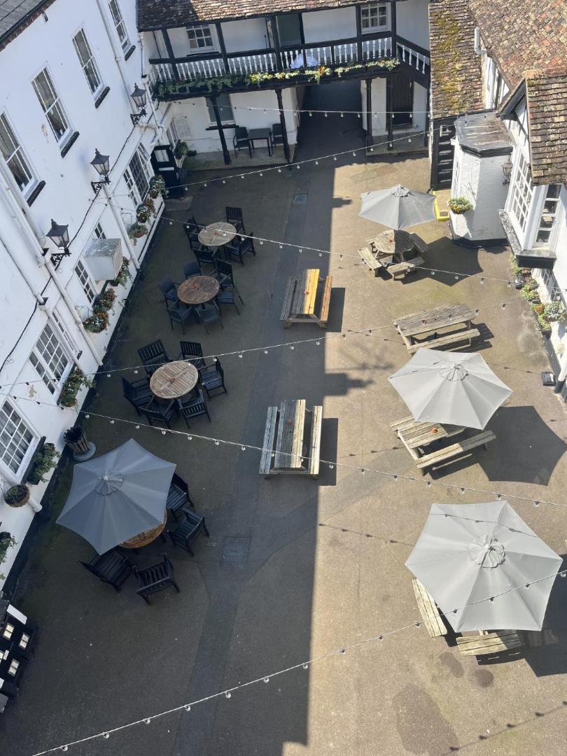 George Hotel