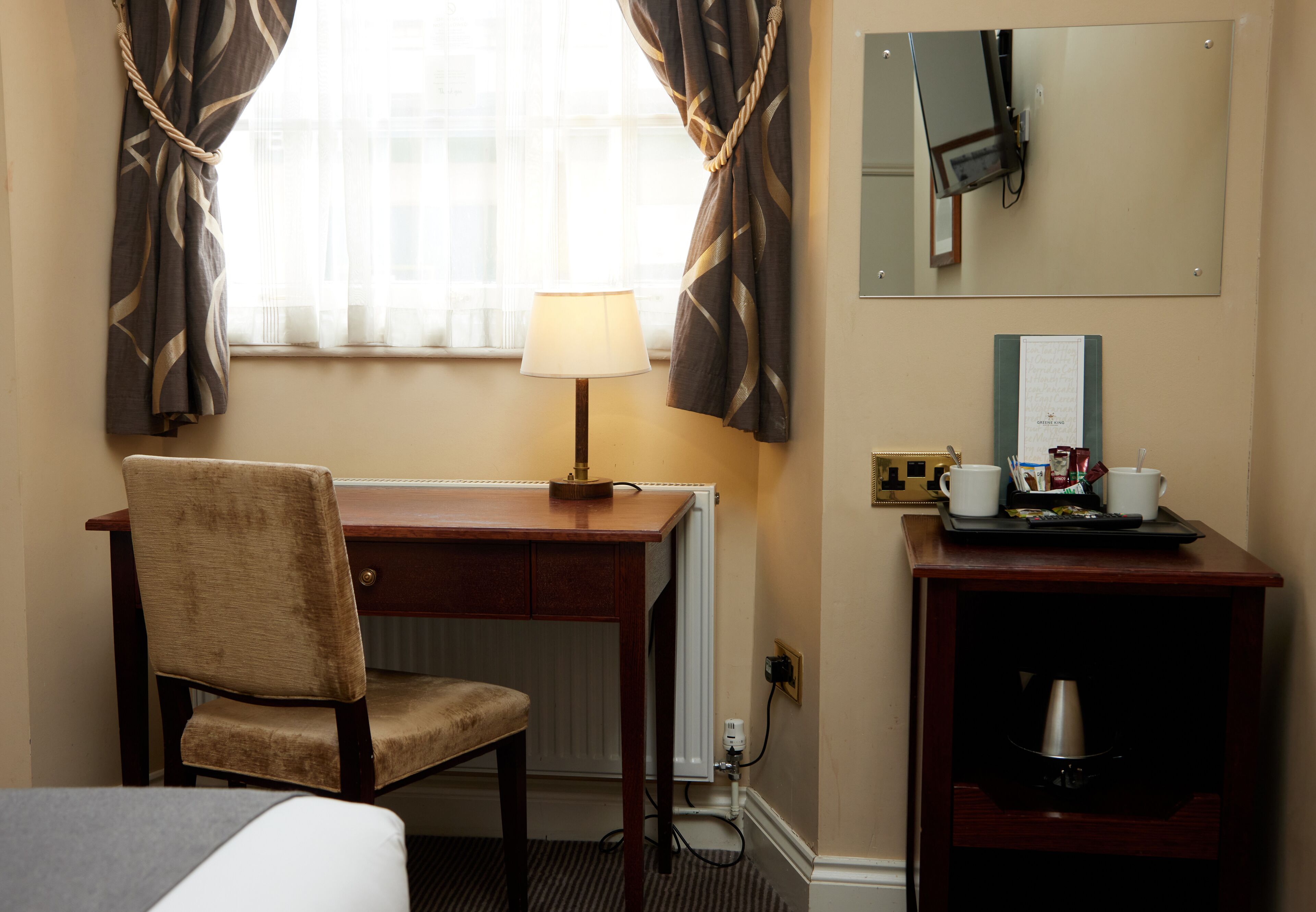 George Hotel