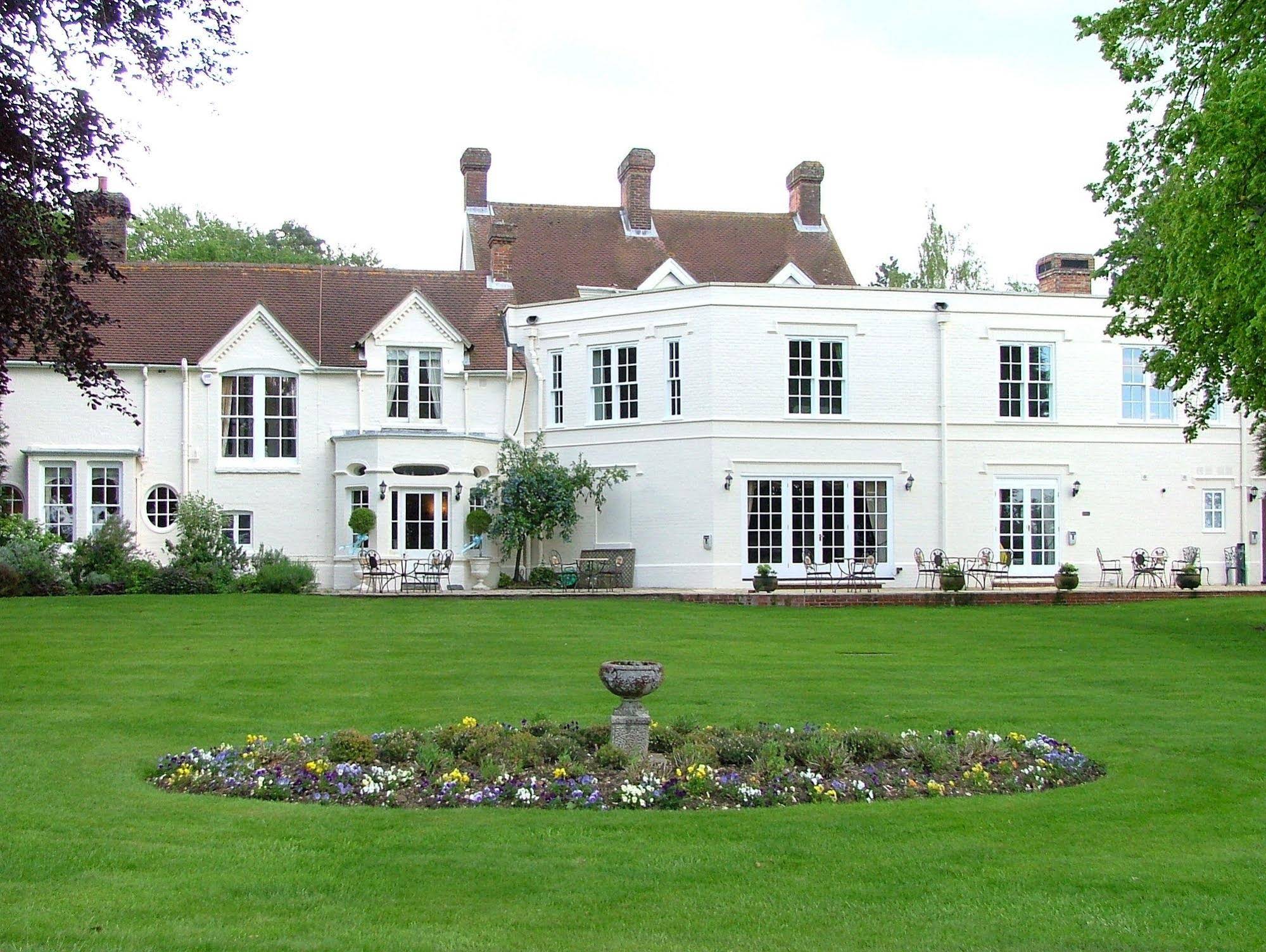 Esseborne Manor