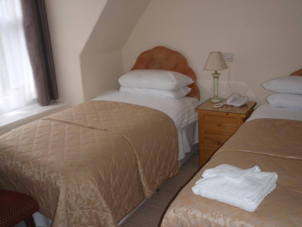 The Carlton Hotel