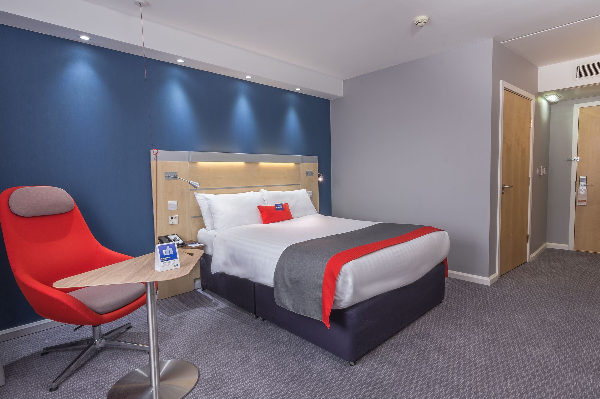 Holiday Inn Express Kettering