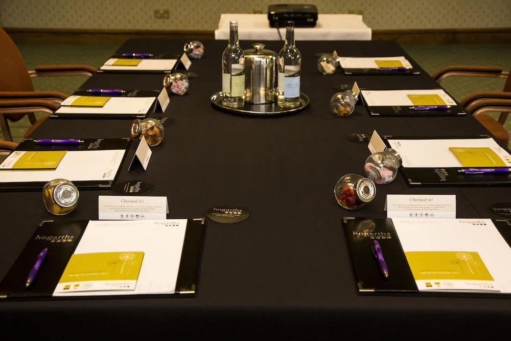 Hogarths Stone Manor Hotel