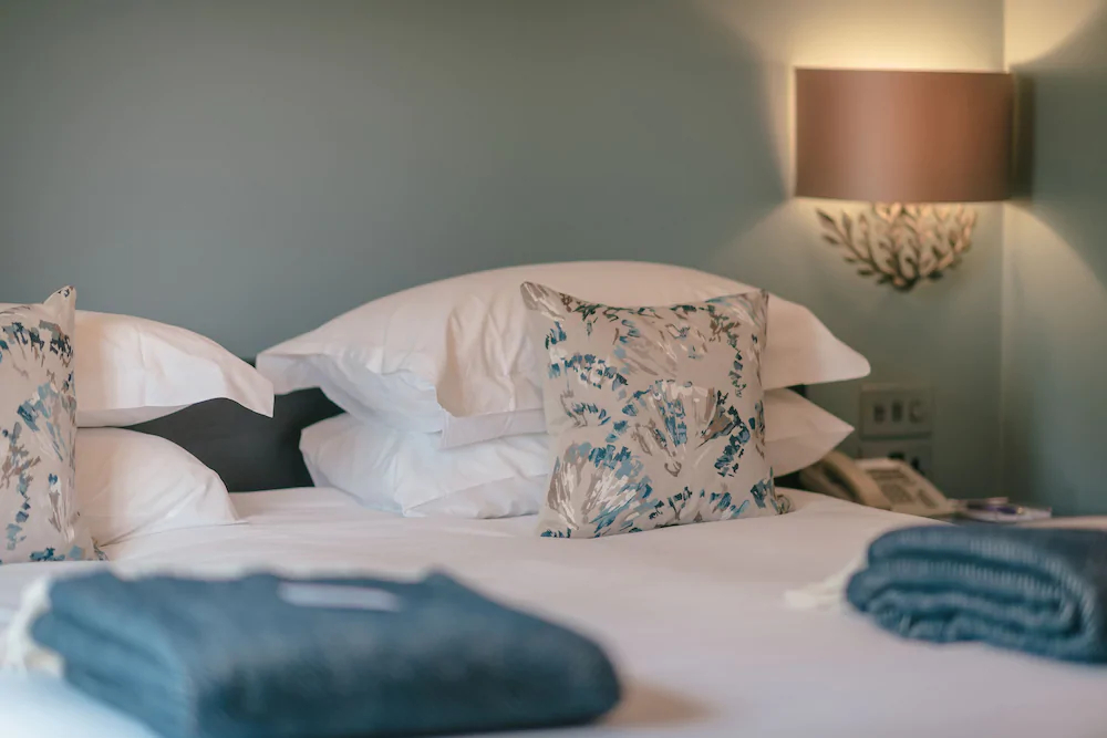 Hogarths Stone Manor Hotel