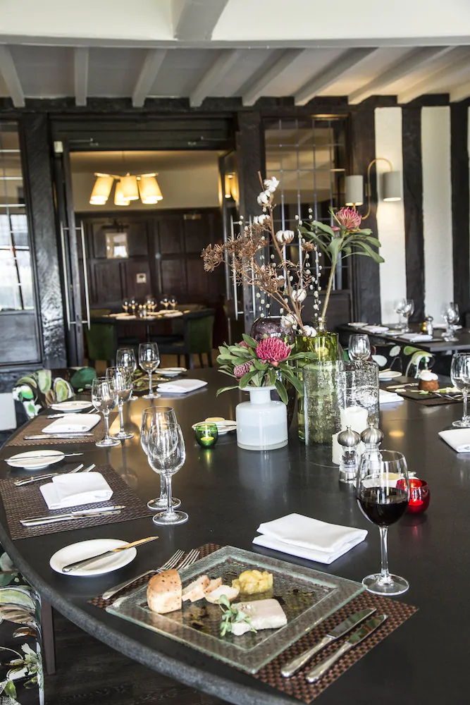 Hogarths Stone Manor Hotel