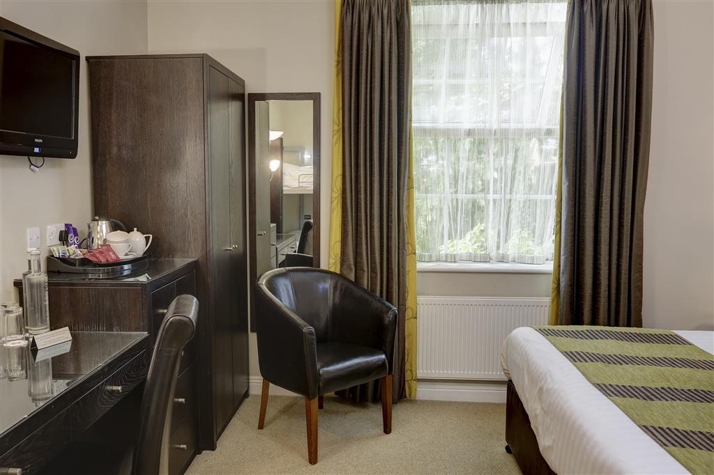 Forest Lodge Hotel