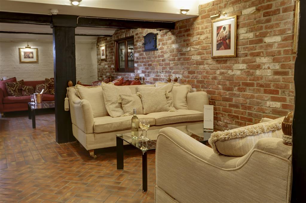 Forest Lodge Hotel