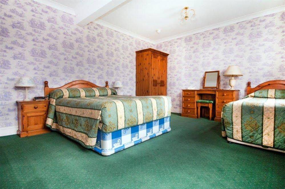 Penny Farthing Hotel
