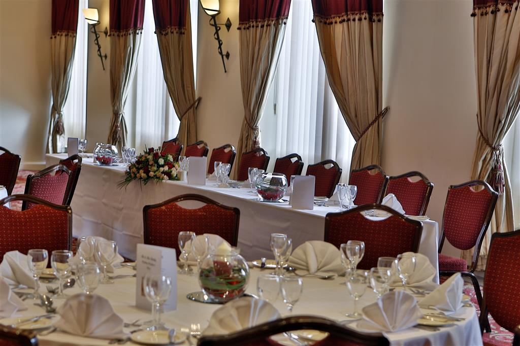 The Three Swans Hotel
