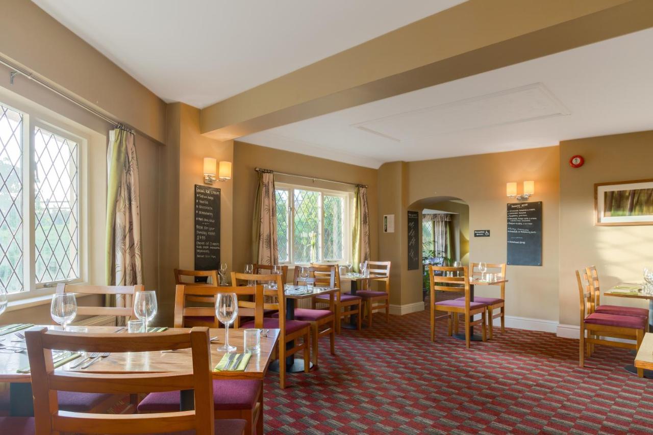 Woodford Bridge Country Club
