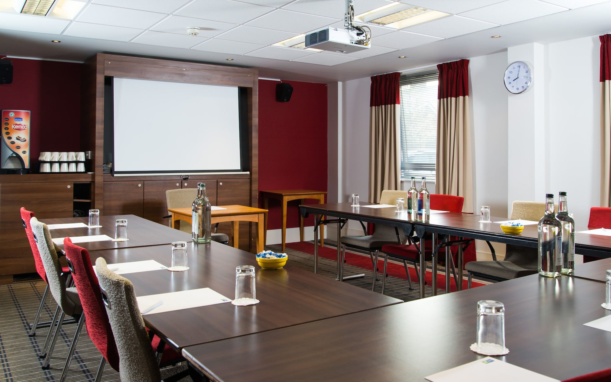 Holiday Inn Express Milton Keynes