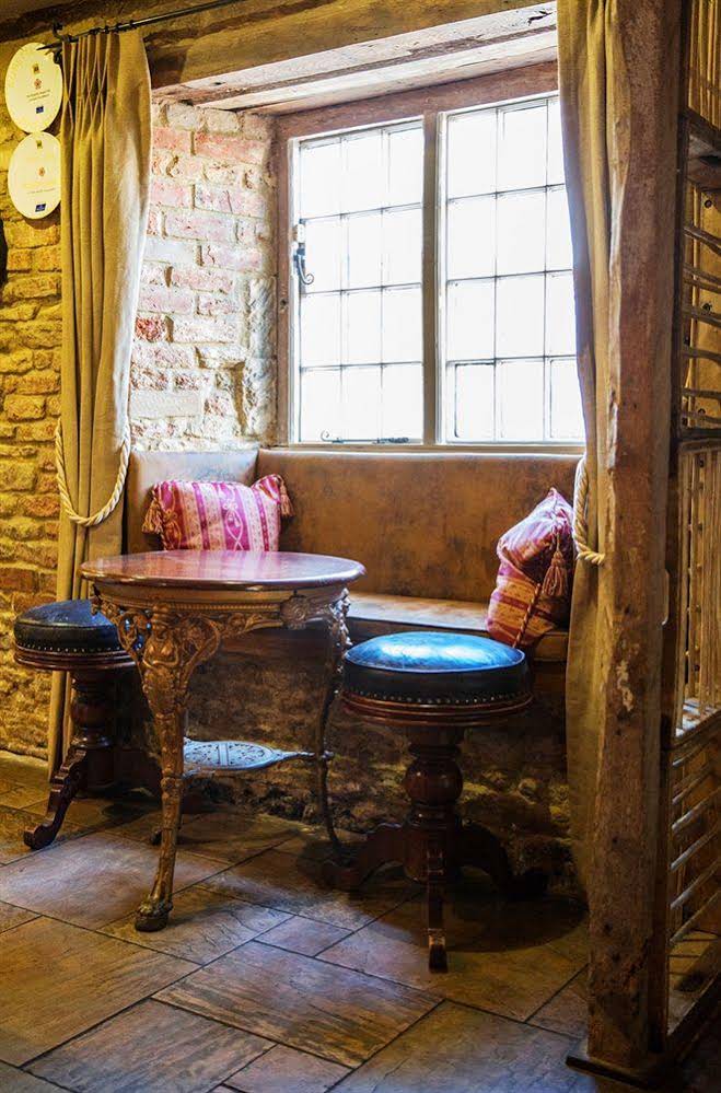 Queens Head Inn