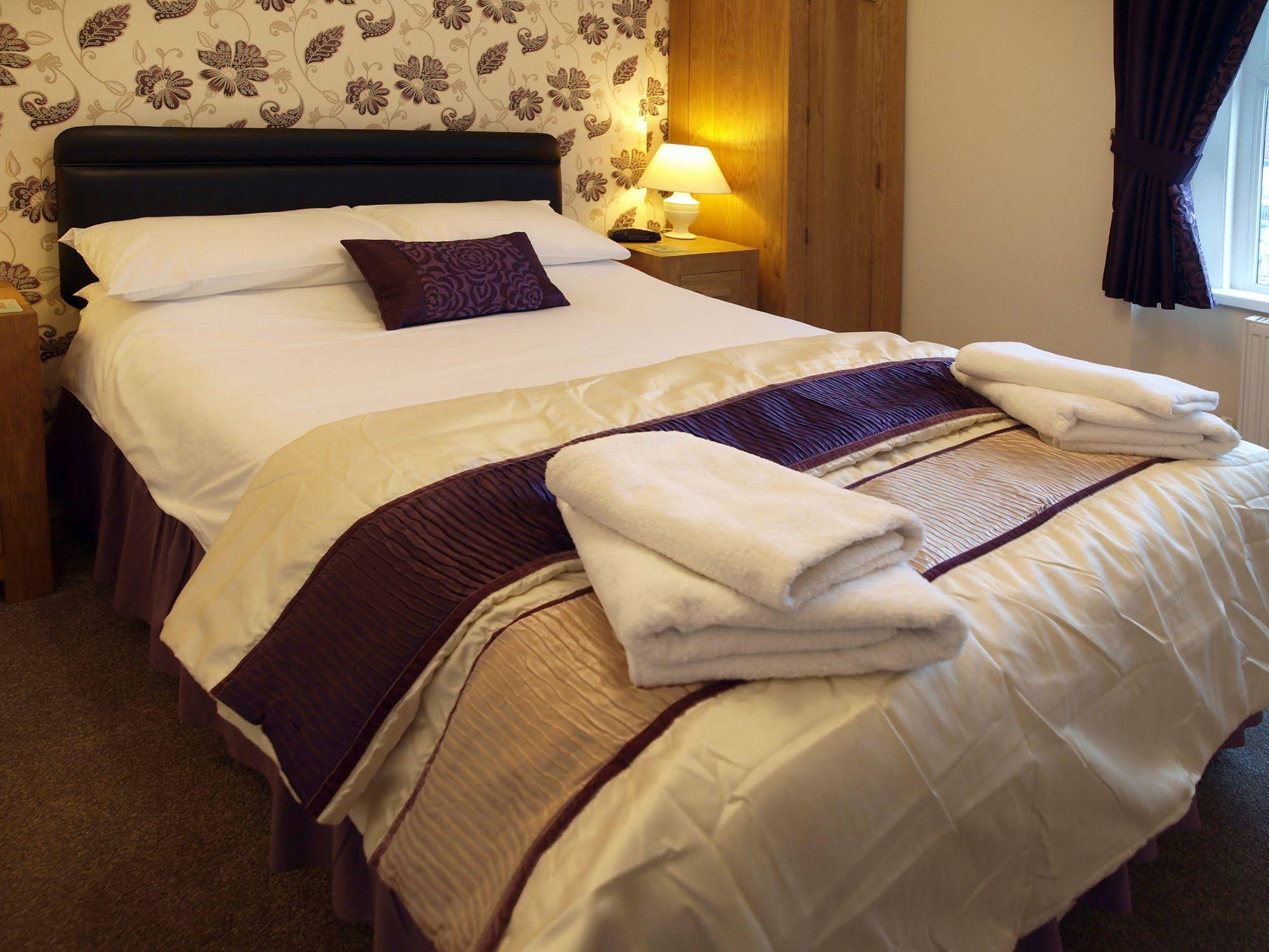Paignton Court Hotel - Guest house