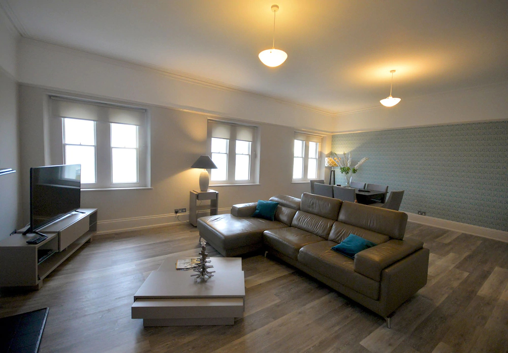 Elliot Terrace